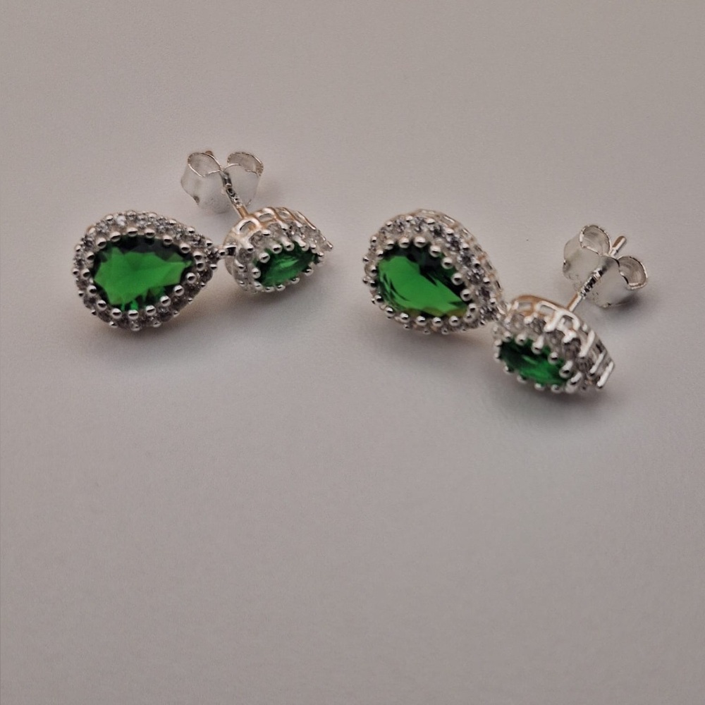 Elegant Green Silver Earrings